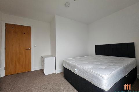 2 bedroom flat to rent, Poplar House,  Phoebe Street, Salford
