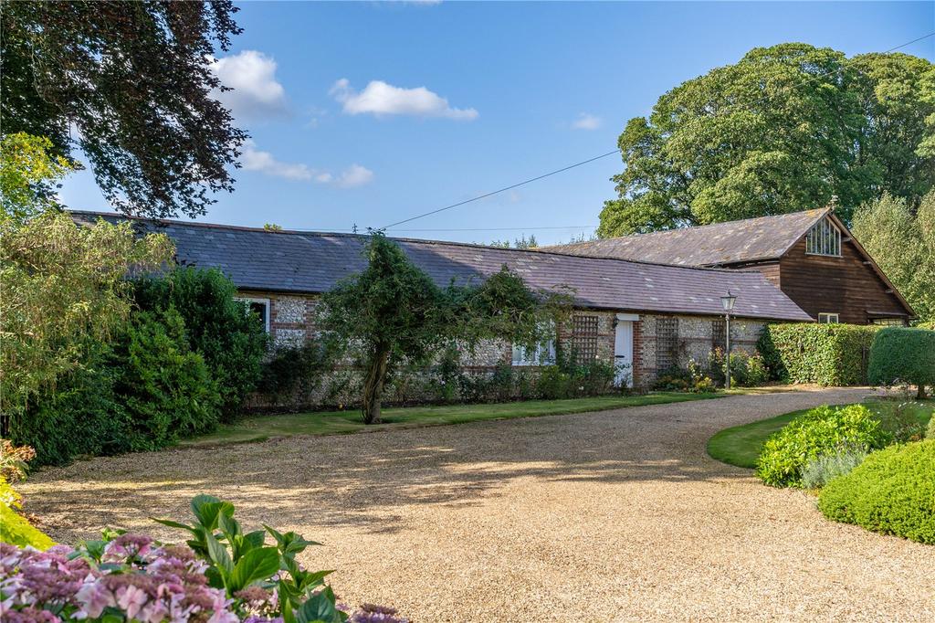 Lodge/Outbuildings