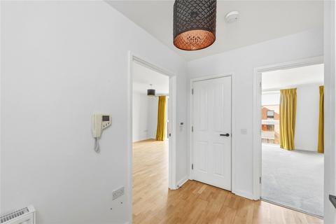 1 bedroom apartment for sale, Bathurst Square, London, N15