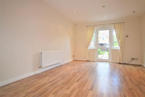 2 bedroom house to rent, Puddingstone Drive, St Albans