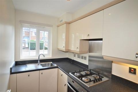 2 bedroom house to rent, Puddingstone Drive, St Albans