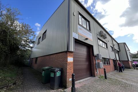 Warehouse to rent, Knowle Ln Eastleigh SO50 7PZ