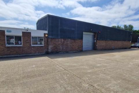 Warehouse to rent, Off School Ln Eastleigh SO53 4BU