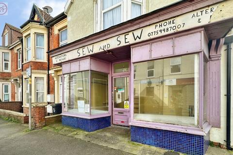 Retail property (high street) to rent, 1 Cross St Burnham On Sea TA8 1BN