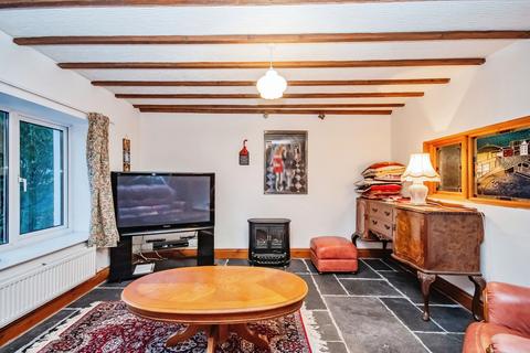 3 bedroom end of terrace house for sale, The Green, Pembrokeshire SA70