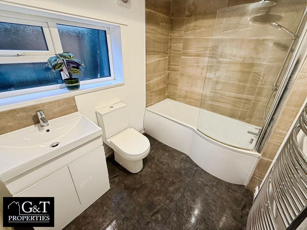 Family bathroom