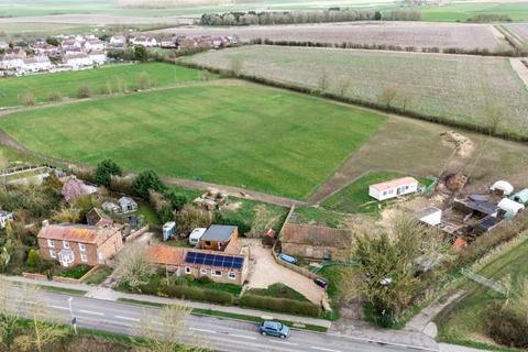undefined, WALCOTT LINCOLNSHIRE