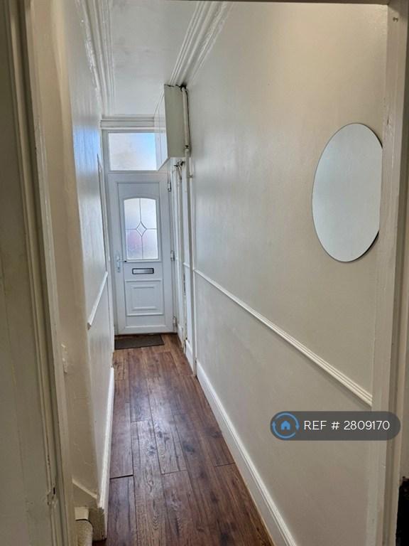 Entrance/Hallway