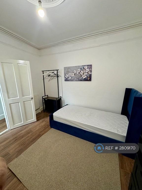 Single Bedroom