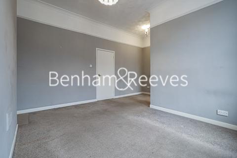 2 bedroom apartment to rent, Milton Avenue,  Highgate N6