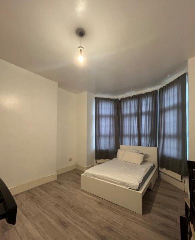 Chandos-road-nw2-4lu-1051185