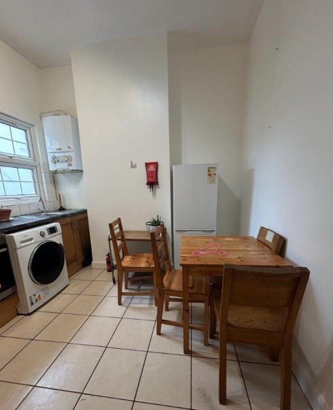 Chandos-road-nw2-4lu-1051183