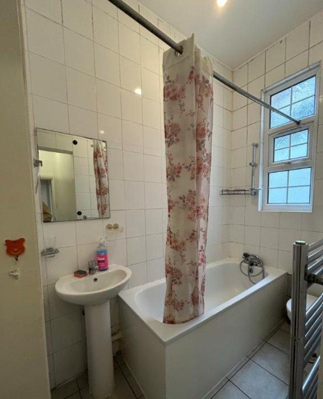 Chandos-road-nw2-4lu-1051184