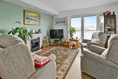 3 bedroom apartment for sale, Canal View, Winchburgh