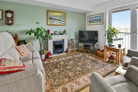 3 bedroom apartment for sale, Canal View, Winchburgh
