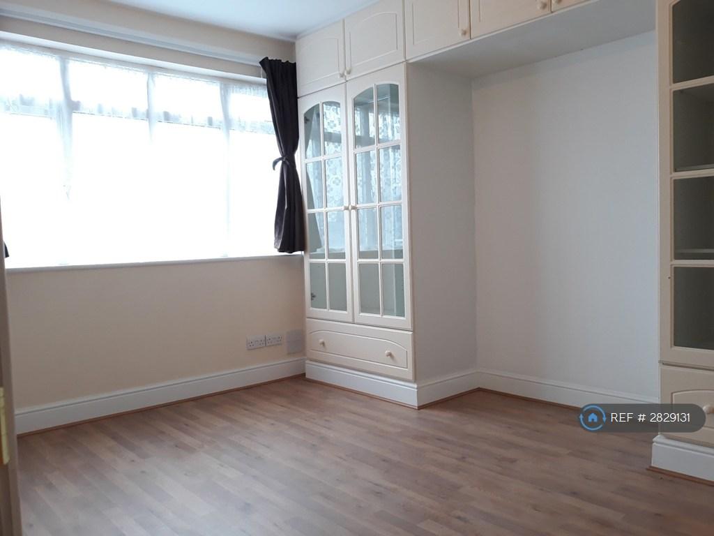 Upstairs Bedroom 1