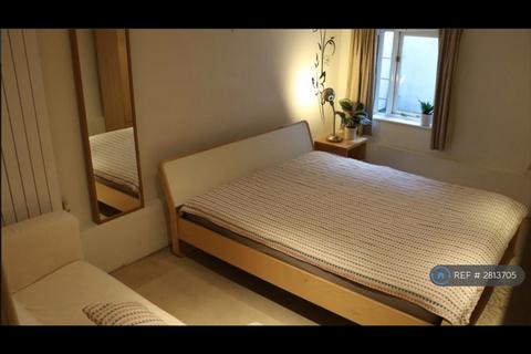 undefined, Brentford, Brentford, TW8