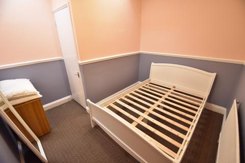 1 bedroom flat for sale, The Limes, London Road, Luton, Bedfordshire, LU1 3RG