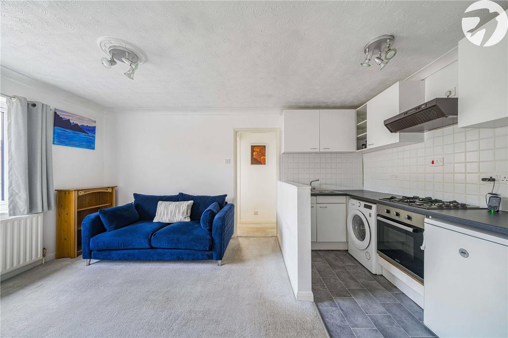 Living Room/Kitchen