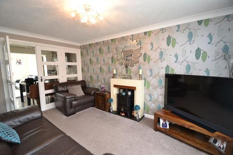 3 bedroom terraced house for sale, Thackley, Thackley BD10