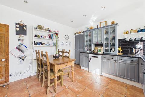 5 bedroom house for sale, Characterful family home in St John