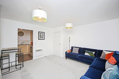 2 bedroom flat for sale, Design Close, Bromsgrove, B60