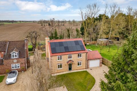 4 bedroom detached house for sale, Main Road, Bourne, PE10