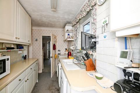 3 bedroom semi-detached house for sale, Berwyn Grove, Maidstone