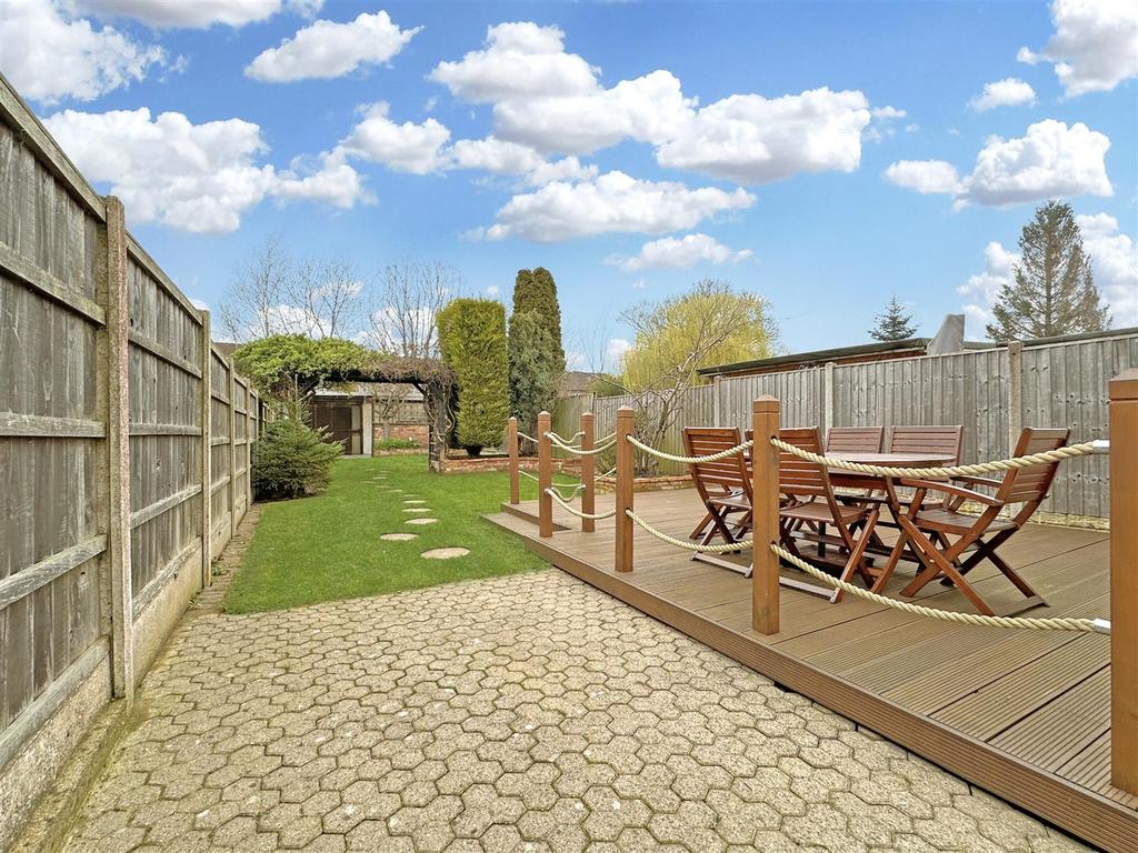 Delightful Rear Garden 522