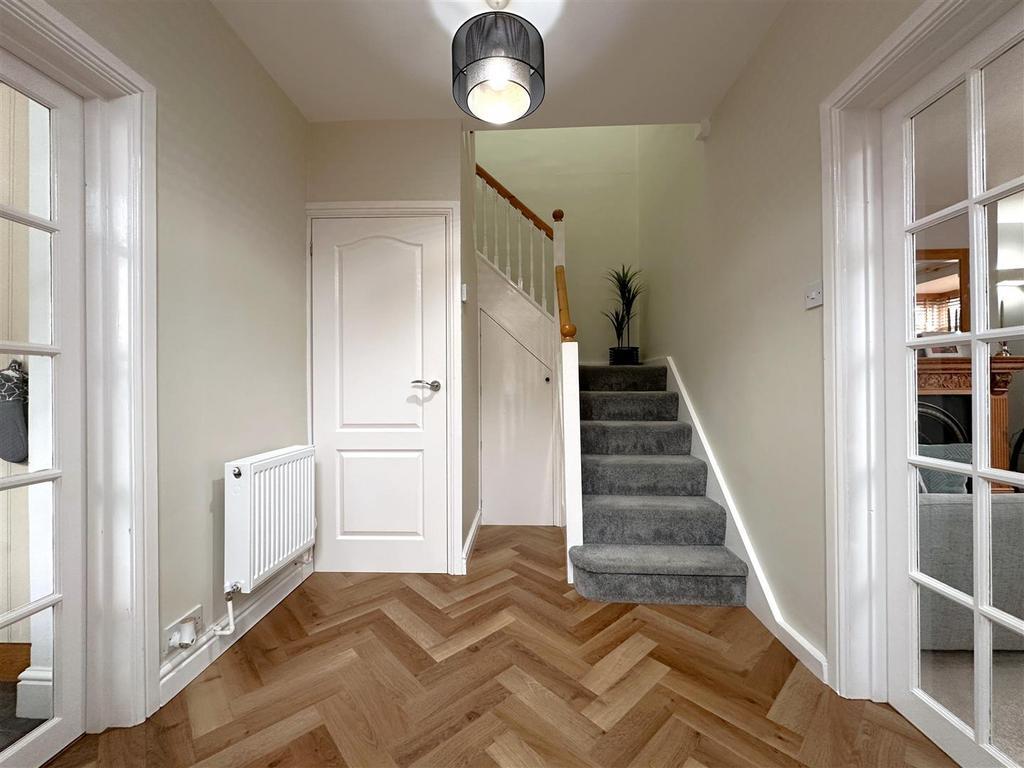 Inviting Entrance Hall 413