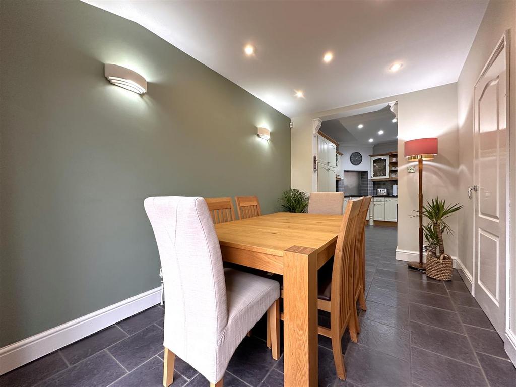 Dining Room Into Kitchen  460