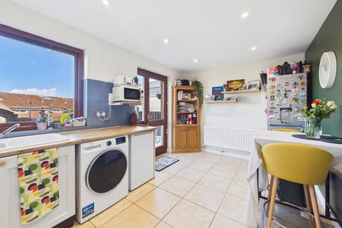 3 bedroom end of terrace house for sale, Orchard Close, Kewstoke, Weston-Super-Mare, BS22