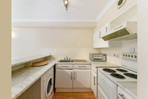 undefined, Transom Square, Isle Of Dogs, London, E14