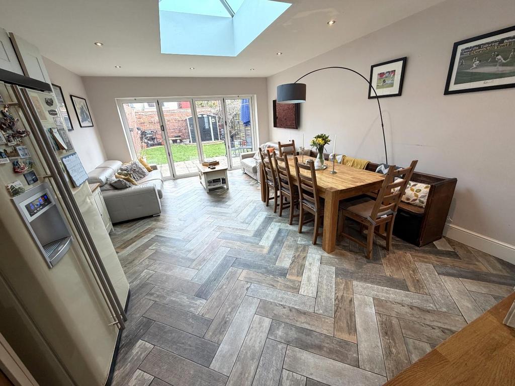 DINING &amp; SITTING AREA