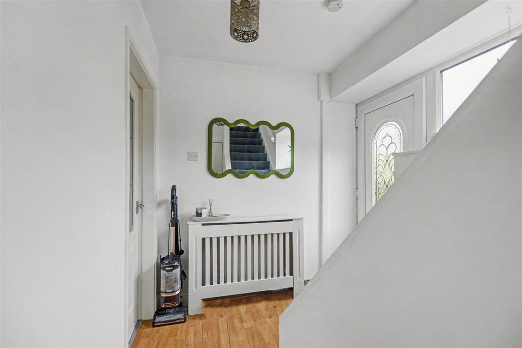 Entrance Hall 1.jpeg