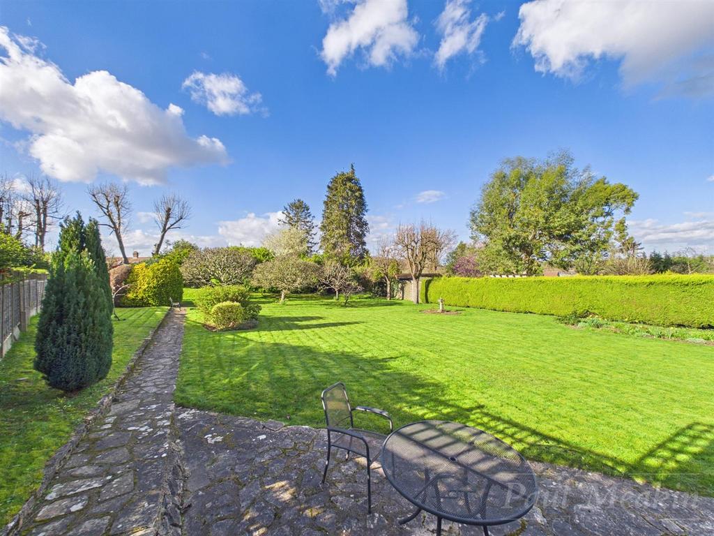Large rear garden