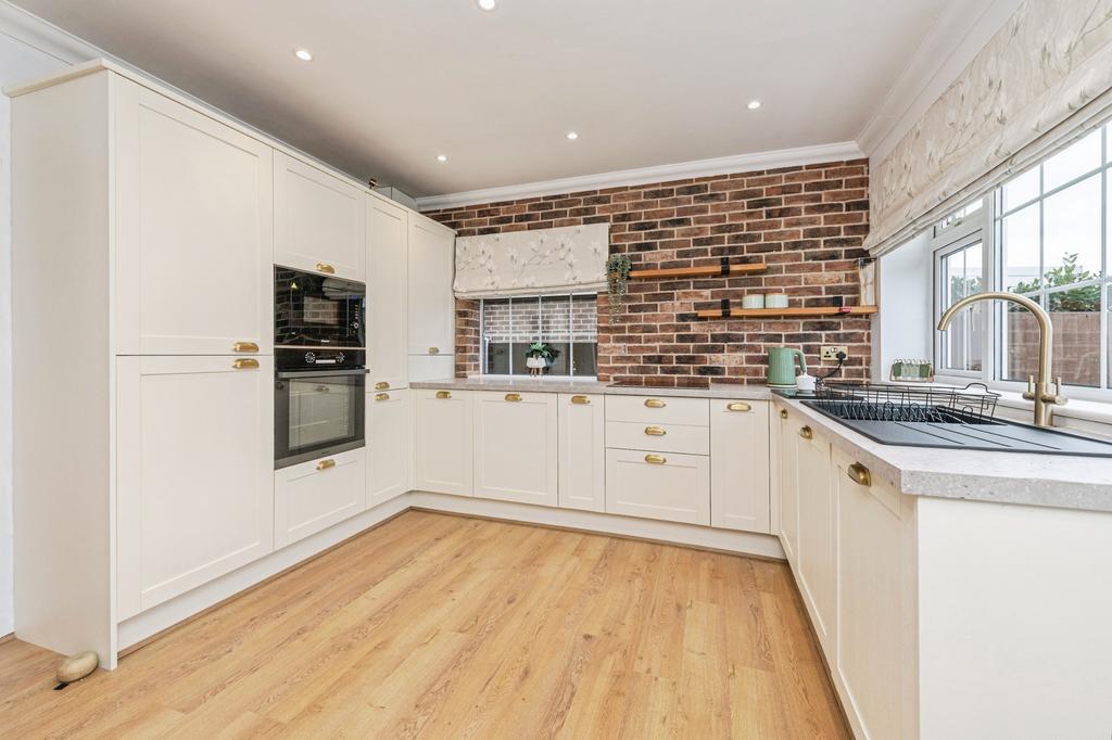 Kitchen/Family Room