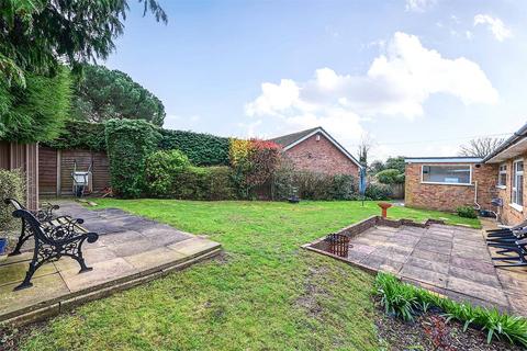 3 bedroom bungalow for sale, Crescent Lane, Guildford GU12