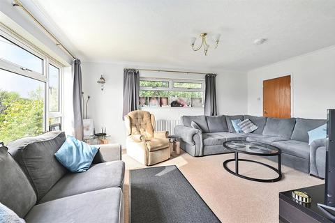 3 bedroom bungalow for sale, Crescent Lane, Guildford GU12