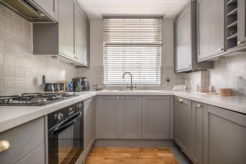 1 bedroom flat for sale, Upper Richmond Road, London, SW15