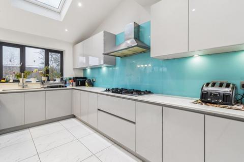 undefined, Grange Gardens, Pinner Village
