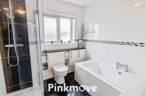 4 bedroom detached house for sale, Webley Close, Newport NP18