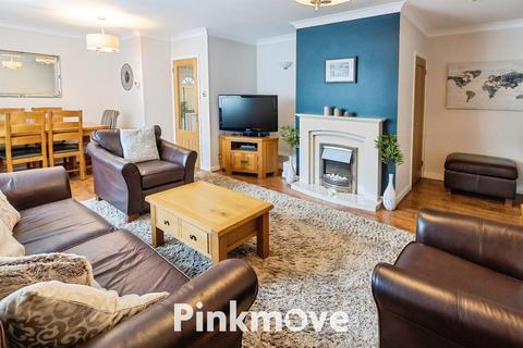 4 bedroom detached house for sale, Webley Close, Newport NP18