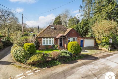 3 bedroom detached bungalow for sale, Old Romsey Road, Cadnam, SO40 2NP