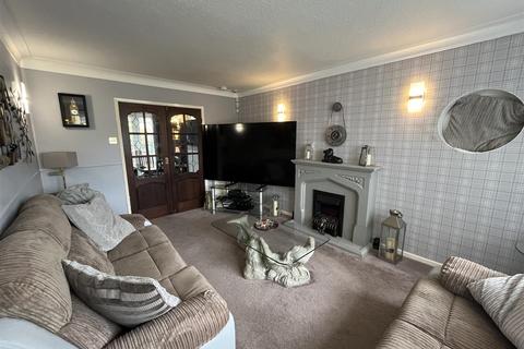 3 bedroom semi-detached bungalow for sale, Leonard Street, Bradford BD12