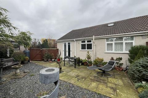 3 bedroom semi-detached bungalow for sale, Leonard Street, Bradford BD12