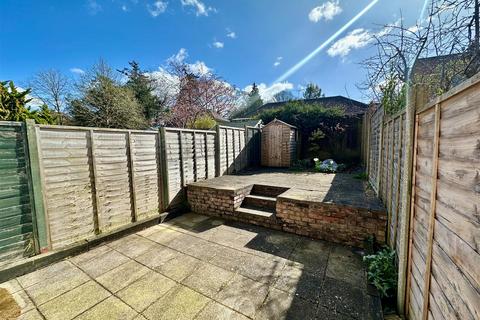 2 bedroom terraced house for sale, Bardsley Drive, Farnham