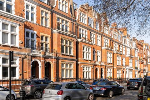 3 bedroom flat for sale, Palace Court, Notting Hill, London W2