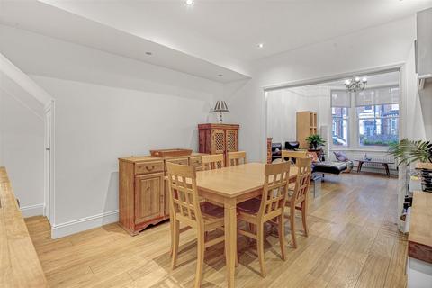 undefined, Elm Road, East Sheen, SW14