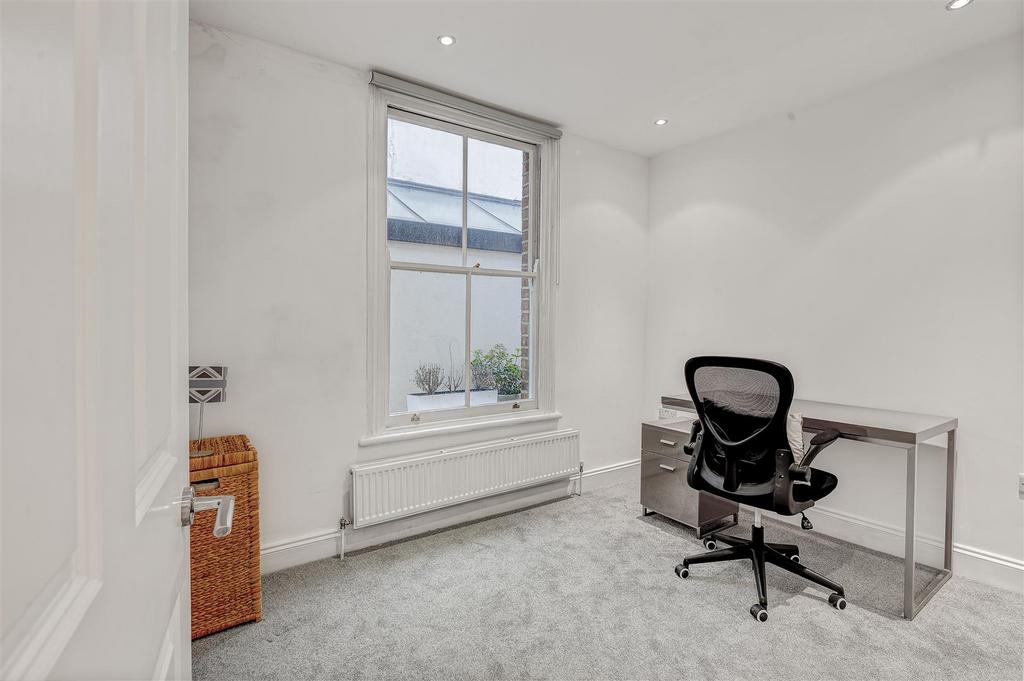 Flat  14 elm road   5 .jpg